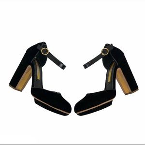 Rupert Sanderson London Black Velvet Platform Strap Heel in size 38.5